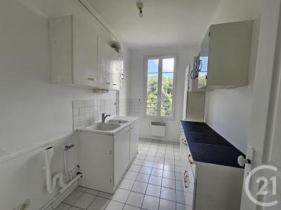 Meaux, Île-de-France 77100, アキタン
