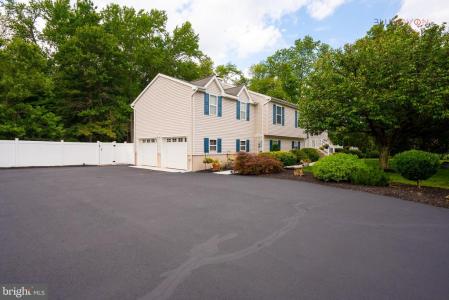 185 Fresh Ponds Road, Monroe Twp, Nova Jersey 08831, Estados Unidos