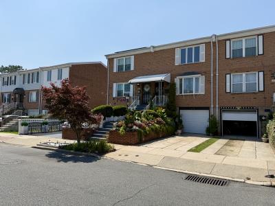 8039 Mars Place, Philadelphia, Pennsylvania 19153, USA