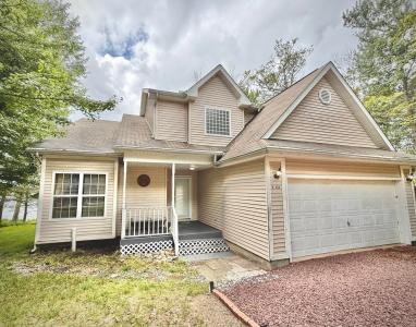 2505 Waterfront Drive, Tobyhanna, Pennsylvania 18466, USA
