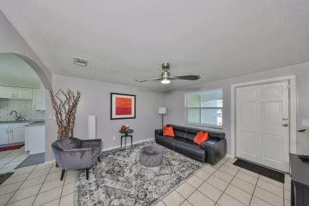 6025 Florida Cir S, Apollo Beach, Florida 33572, USA