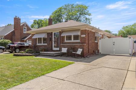 8960 Niver Avenue, Allen Park, ミシガン 48101, アメリカ合衆国