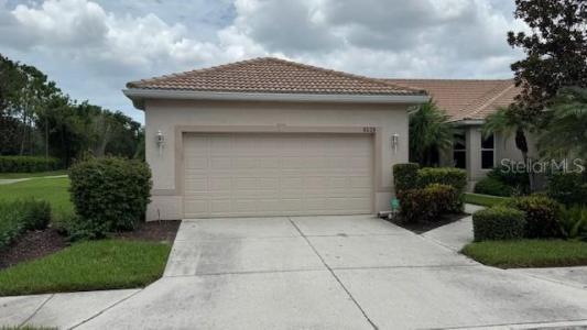 8228 Simpson Falls Court, Sarasota, Florida 34243
