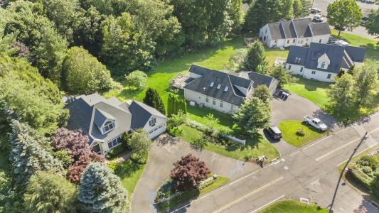 50 Middlebrooks Ave, Town Of Trumbull, Connecticut 06611