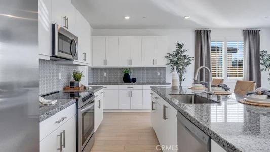 7557 Taylor Avenue, Hesperia, California 92345