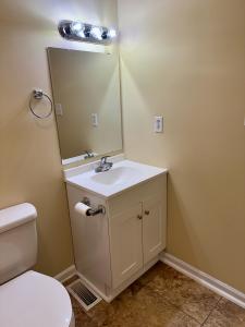 111 Tinkerview Dr, Cloverdale, וירג'יניה 24077, ארצות הברית של אמריקה 