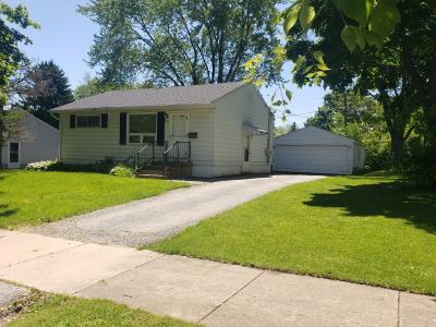 2701 Iroquois Road, Waukegan, Illinois 60087