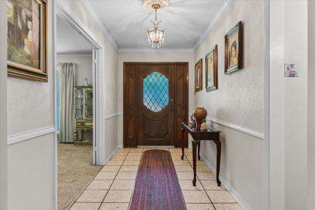 100 Royal Lane, Edgewood, Texas 75117, USA