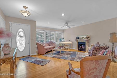 2 Apache Drive, Toms River, Nova Jersey 08753, Estados Unidos