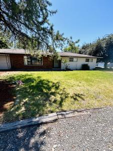 6214 BRYANT AVE., Klamath Falls, Oregon 97603, États-Unis