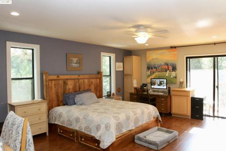 23642 Porcina Way, Columbia, Kalifornia 95310, USA