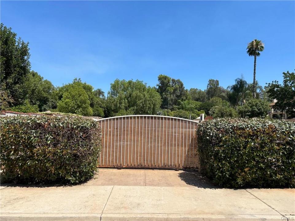 0 De Garzia Rd., Lake Riverside, California 92506