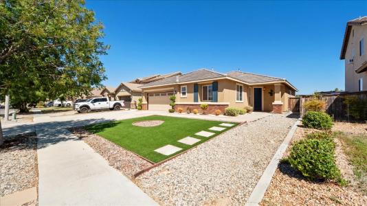 13849 Jackson Street, Oak Hills, 加州 92344, 美國
