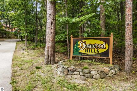 4043 Sherwood Forest Drive , 45, Traverse City, ミシガン 49686, アメリカ合衆国