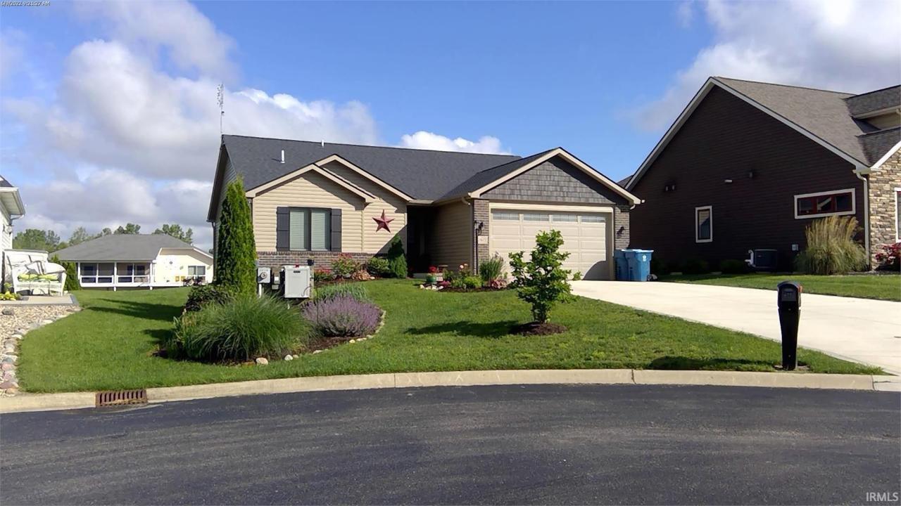 260 Ln 280c Hamilton Lk, Hamilton, Indiana 46742, États-Unis