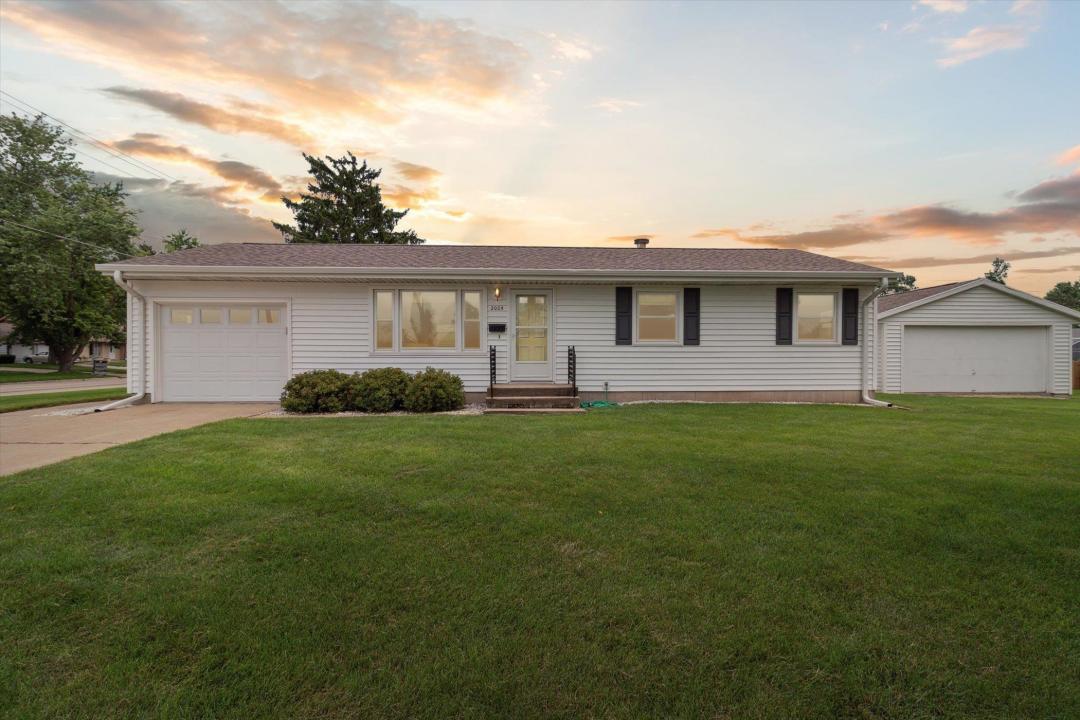 2005 S Jackson Street, Janesville, ויסקונסין 53546, ארצות הברית של אמריקה