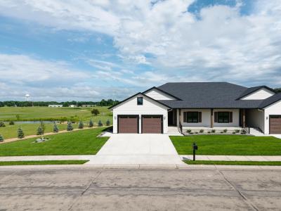 2334 9th Street W, Albert Lea, Minnesota 56007, USA