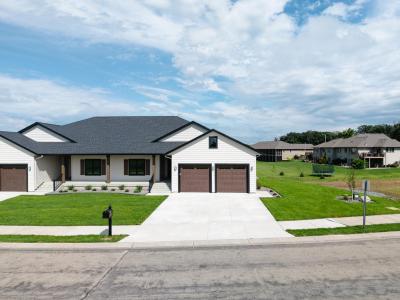 2330 9th Street W, Albert Lea, Minnesota 56007, USA