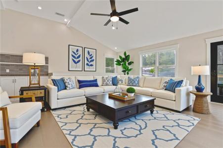 256 Sharney Lane NE, Kennesaw, Géorgie 30144, États-Unis