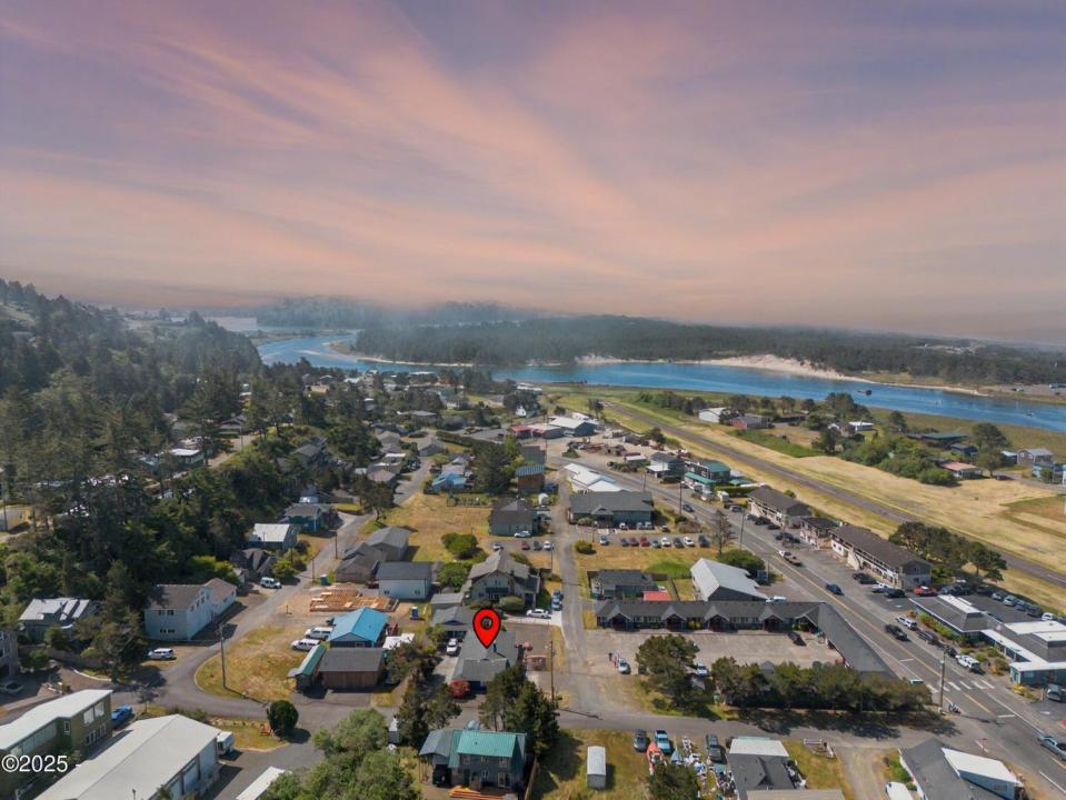 35225 Fourth Street, Pacific City, Oregon 97135, Amerika Birleşik Devletleri