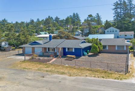 35225 Fourth Street, Pacific City, Oregon 97135, USA