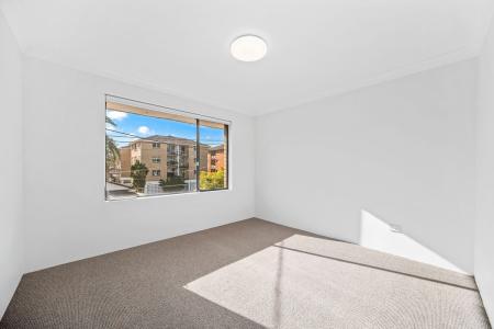 4/66 Seventh Avenue, Campsie, NSW 2194, Australien