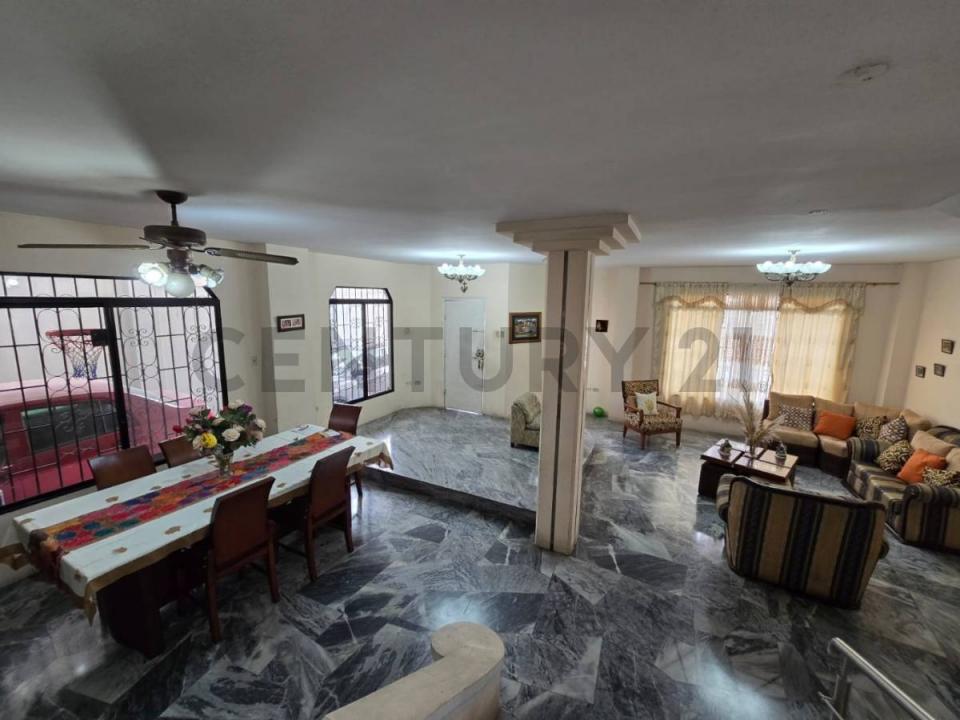 Urdenor 1 s/n, Guayaquil, Guayas 00001, Ecuador