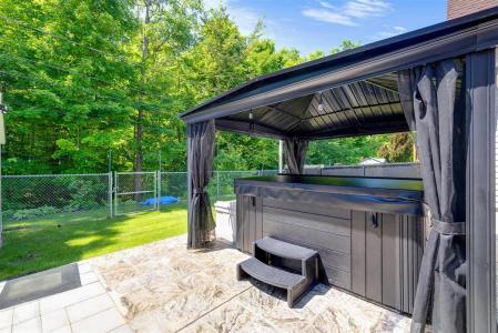 374 Rue Maurice-St-Louis, Gatineau (Aylmer), Quebec J9J 2X2, Canadá