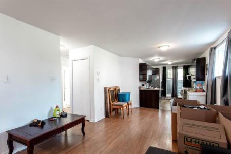 1769  Rue Godin, Longueuil (Saint-Hubert), Quebec J4T 1T4, Canadá