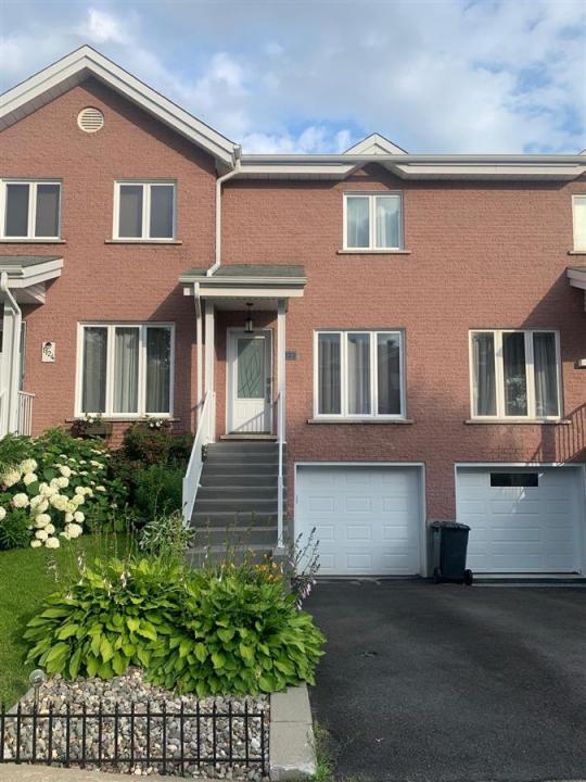 1122  Rue Gendron, Longueuil (Le Vieux-Longueuil), Quebec J4G 2S5, Kanada