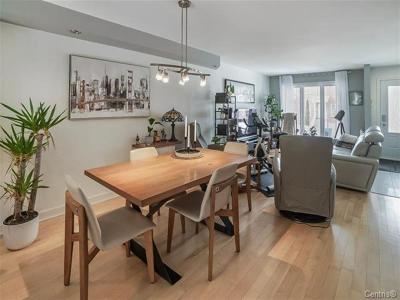 1122  Rue Gendron, Longueuil (Le Vieux-Longueuil), Quebec J4G 2S5, Kanada