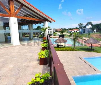 Condominio Lomas del Bosque manzana 6 Lote 5, Urubo, Santa Cruz 00001, Bolivia