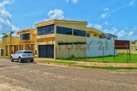 C5 Casa en Alquiler en La Querencia, mas de 7 Cuartos Antigua Embajada de Peru, Puerto Ordaz, Bolívar 8050, Venezuela