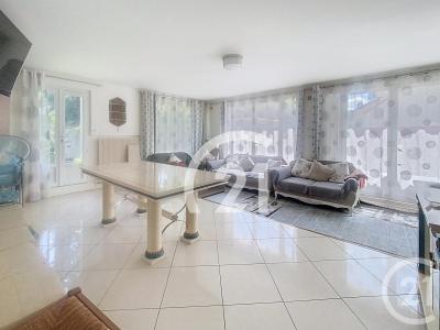 Villiers Le Bel, Île-de-France 95400, アキタン
