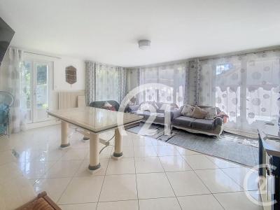 Villiers Le Bel, Île-de-France 95400, アキタン