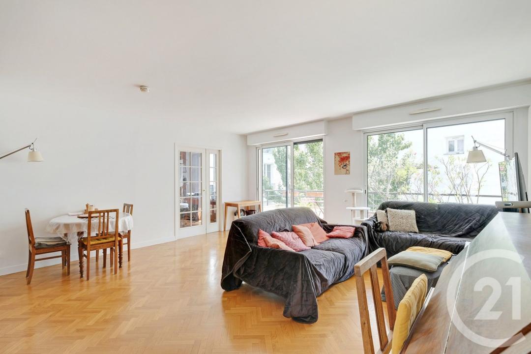 Paris, Île-de-France 75011, Pháp