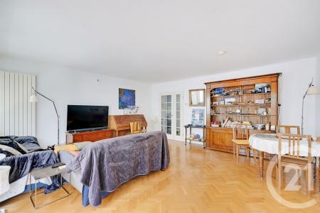 Paris, Île-de-France 75011, Pháp