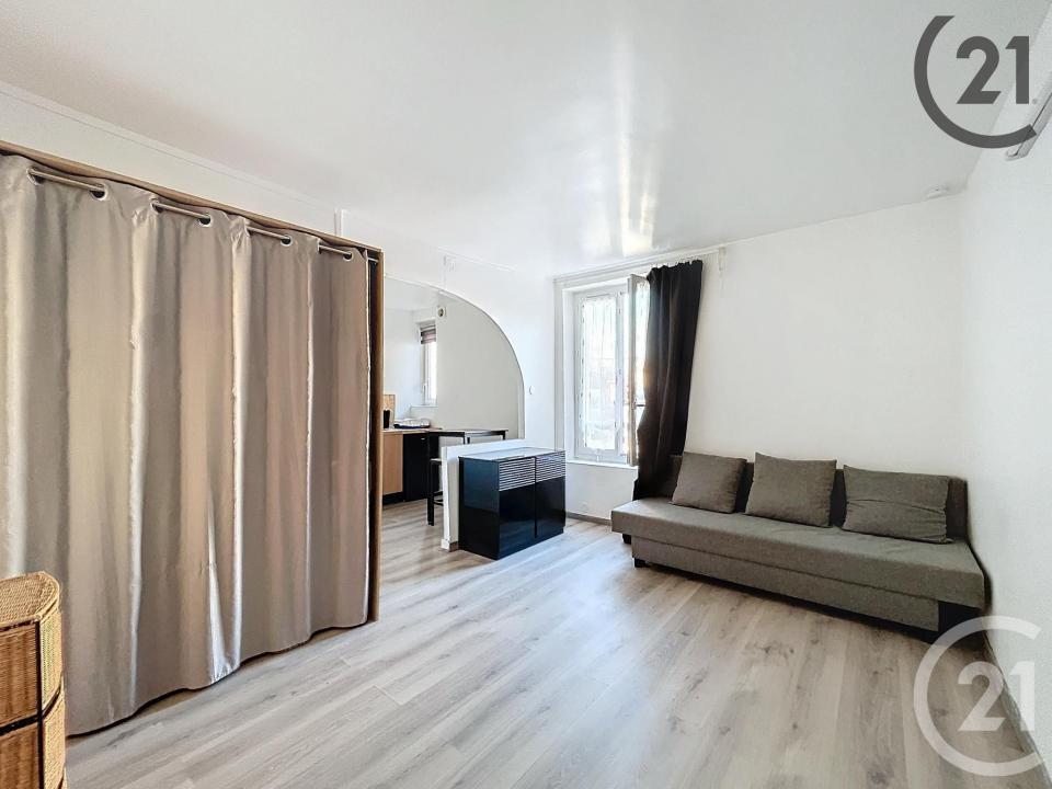 Melun, Île-de-France 77000, France