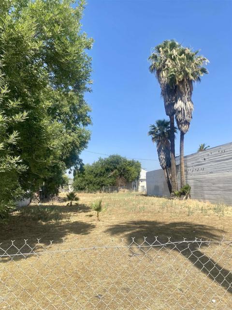 840 N E Street, San Bernardino, Californie 92410, États-Unis