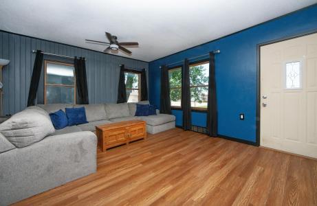 2713 Center Street, Cedar Falls, Iowa 50613, USA
