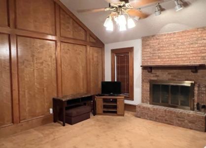 157 Guadalupe River Dr, Seguin, Texas 78155, USA