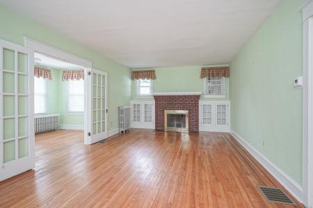 27 N Warren Street, Woodbury, New Jersey 08096, États-Unis