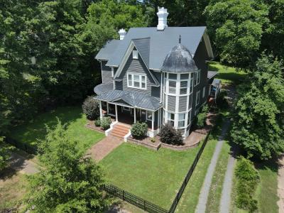 410 College Street, Oxford, NC 27565, USA