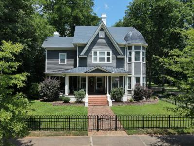 410 College Street, Oxford, Carolina Do Norte 27565, Estados Unidos