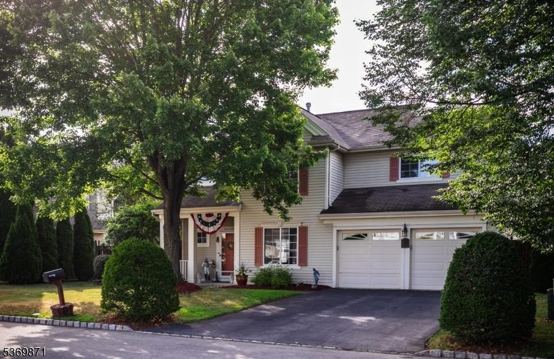 25 Little Doe Run, Jefferson Twp., New Jersey 07438-8883