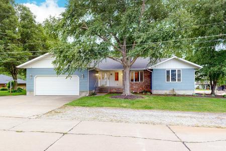 9 Driftwood Drive, Columbus, Nebraska 68601, USA