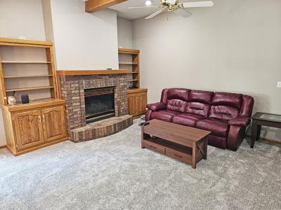 9 Driftwood Drive, Columbus, ネブラスカ 68601, アメリカ合衆国
