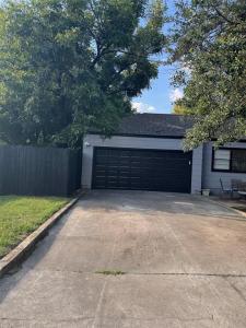 601 Harrisdale Avenue, River Oaks, Texas 76114, USA