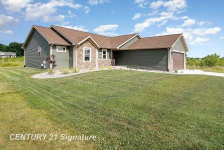 4664 N West View, Bay City, Michigan 48706, USA