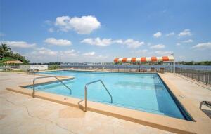 1301 NE Miami Gardens Drive Unit# 1103w, North Miami Beach, Florida 33179, Stati Uniti